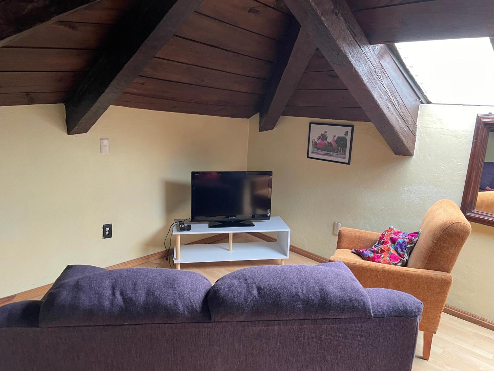 Отель Kukurutz Residencia Сан-Кристобаль-де-Ла-Касас Экстерьер фото